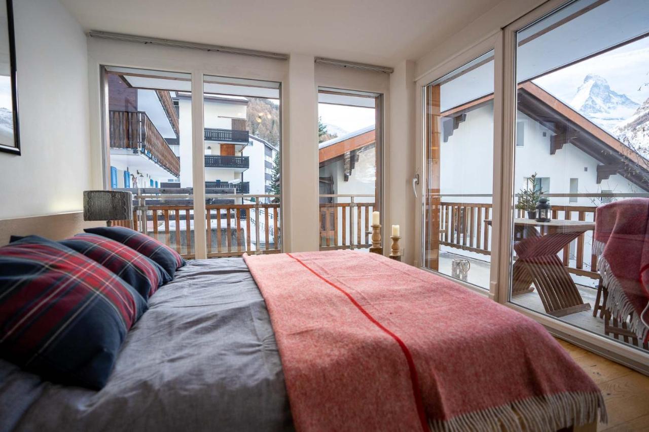 Modern Apartment With Matterhorn View Zermatt Exteriör bild